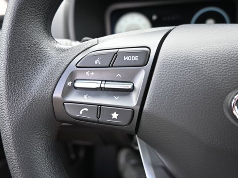 Used 2023 Hyundai Kona SE w/ Cargo Package FWD image 47