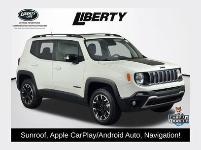 Used 2023 Jeep Renegade Latitude w/ Sun/Sound Group