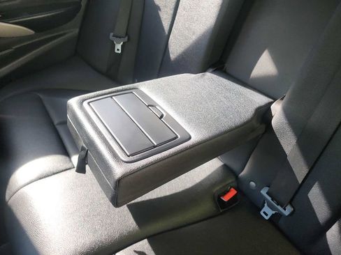 Used 2015 BMW 320i xDrive Sedan image 28