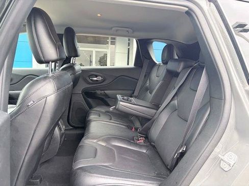 Used 2023 Jeep Cherokee Altitude Lux AWD/4WD image 15
