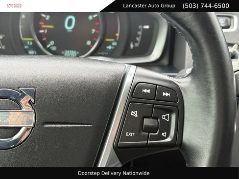 Used 2014 Volvo S60 T5 FWD image 12
