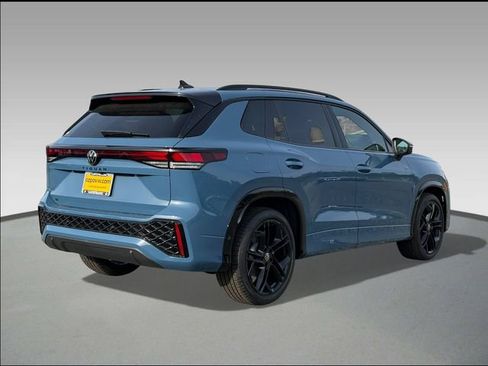 New 2026 Volkswagen Tiguan SE R-Line image 4