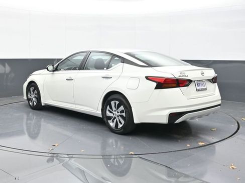 Used 2024 Nissan Altima 2.5 S image 9