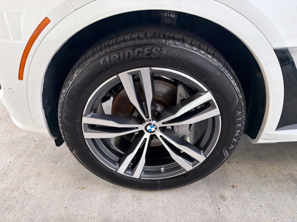 Used 2026 BMW X7 xDrive40i w/ Executive Package AWD/4WD image 16