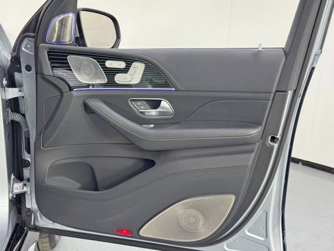 Used 2022 Mercedes-Benz Maybach GLS 600 4MATIC image 69