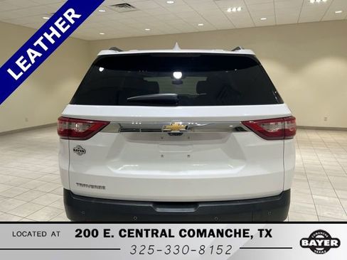 Used 2021 Chevrolet Traverse LT w/ LT Premium Package image 4