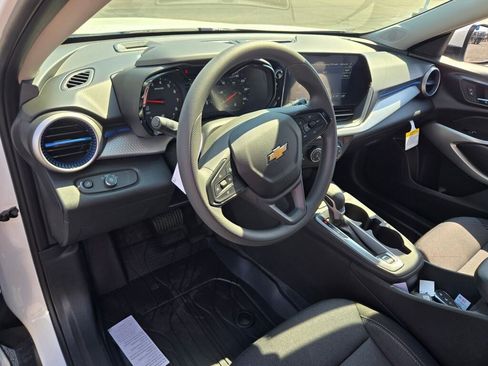 New 2026 Chevrolet Trax LS image 16