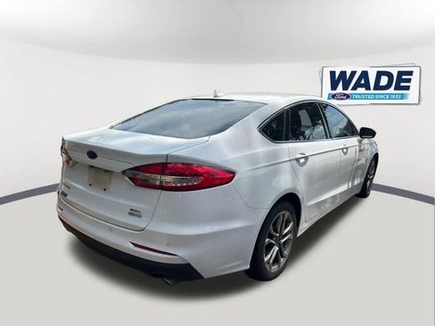 Used 2019 Ford Fusion SEL FWD image 5