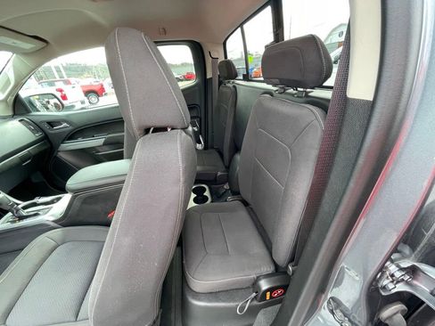 Used 2021 Chevrolet Colorado LT w/ LT Convenience Package image 18