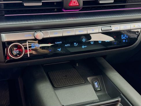 Used 2023 Hyundai Ioniq 6 SEL image 18