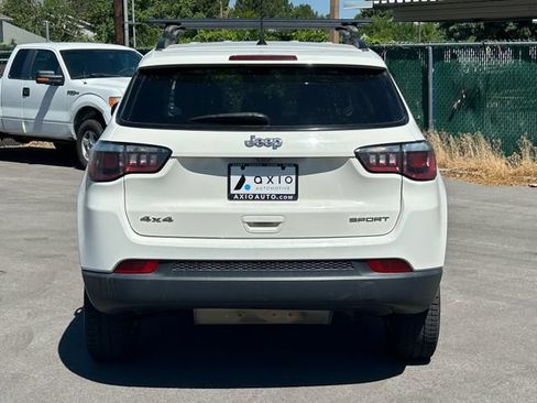 Used 2018 Jeep Compass Sport w/ Cold Weather Group AWD/4WD image 6
