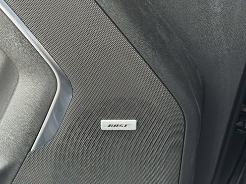 Used 2024 Chevrolet Tahoe LT RWD image 16