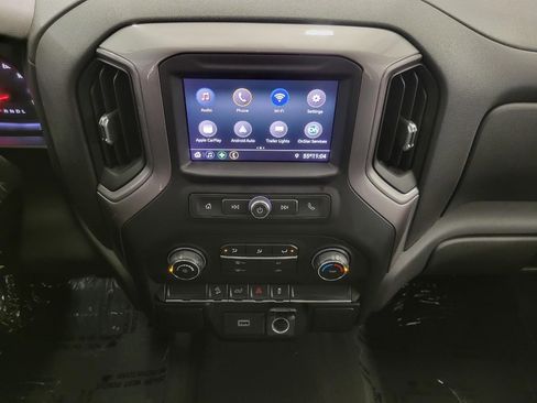 Used 2020 Chevrolet Silverado 1500 Custom Trail Boss w/ Custom Convenience Package image 7