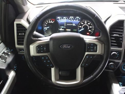 Used 2018 Ford F150 Lariat AWD/4WD image 31