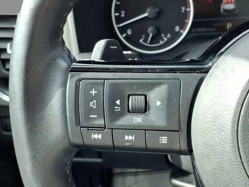 Used 2023 Nissan Rogue SV w/ SV Premium B Package image 23