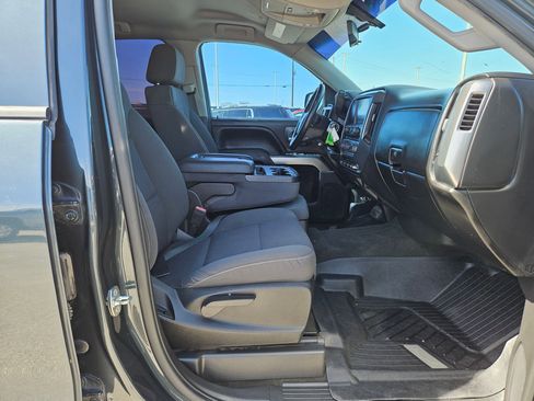 Used 2018 Chevrolet Silverado 1500 LT w/ Texas Edition image 27