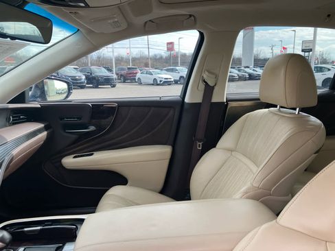 Used 2020 Lexus LS 500 w/ Interior Upgrade Package image 10