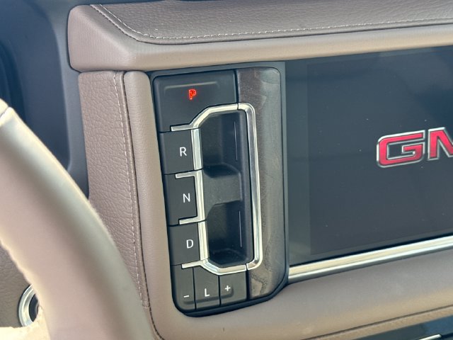 Used 2024 GMC Yukon Denali w/ Max Trailering Package AWD/4WD image 17