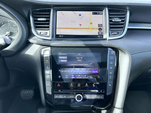 Used 2020 INFINITI QX50 Luxe w/ Navigation Package image 13