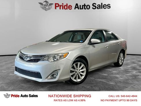 Used 2012 Toyota Camry XLE w/ Leather Pkg FWD image 1