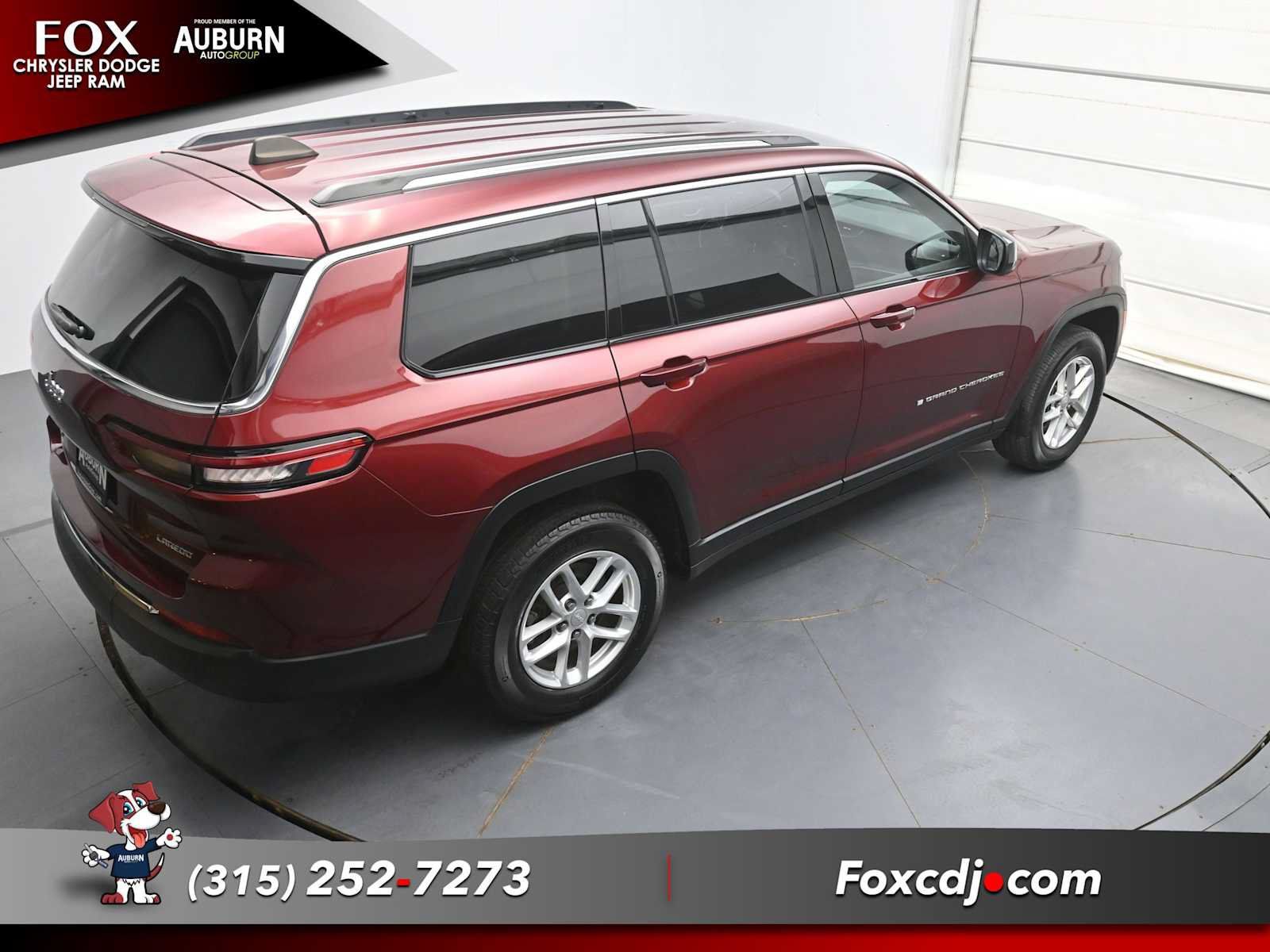 Used 2023 Jeep Grand Cherokee L Laredo w/ Luxury Tech Group I AWD/4WD image 34