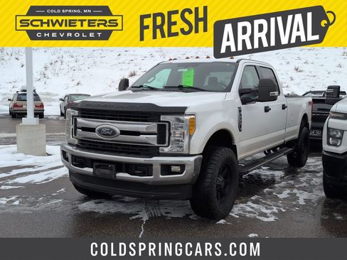 Used 2017 Ford F250 XLT w/ XLT Value Package image 1