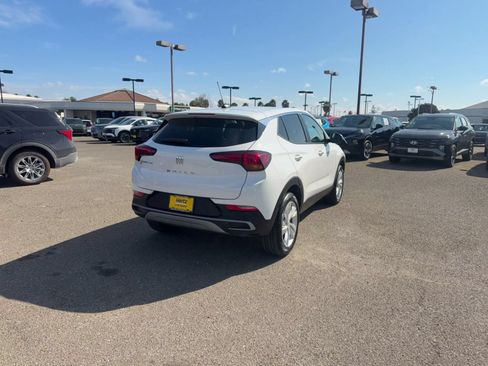 Used 2026 Buick Encore GX Preferred AWD/4WD image 11