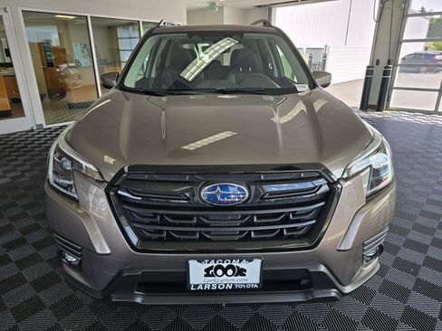 Used 2024 Subaru Forester Limited AWD/4WD image 8