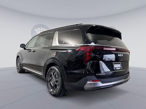 New 2026 Kia Carnival SX FWD image 4