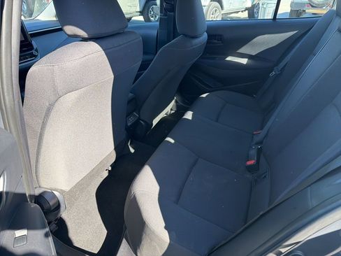 Used 2025 Toyota Corolla LE image 21