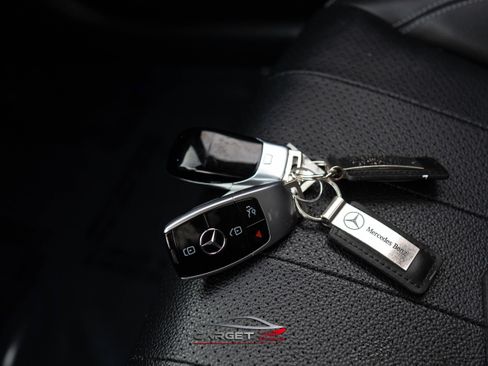 Used 2017 Mercedes-Benz E 300 4MATIC image 50