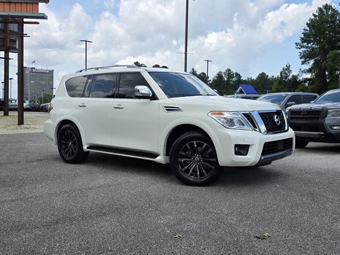 Used 2019 Nissan Armada Platinum w/ Interior Lighting Package AWD/4WD image 2