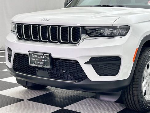New 2025 Jeep Grand Cherokee Laredo w/ Trailer Tow Package image 5