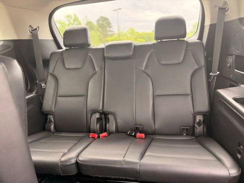 Used 2025 Kia Telluride S FWD image 14