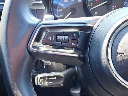 Certified 2022 Porsche Macan GTS AWD/4WD image 29