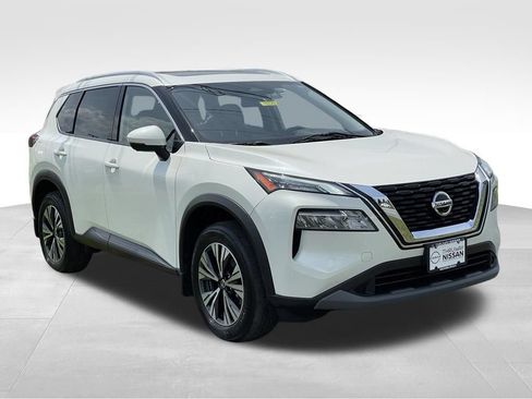 Certified 2023 Nissan Rogue SV w/ SV Premium B Package AWD/4WD image 3