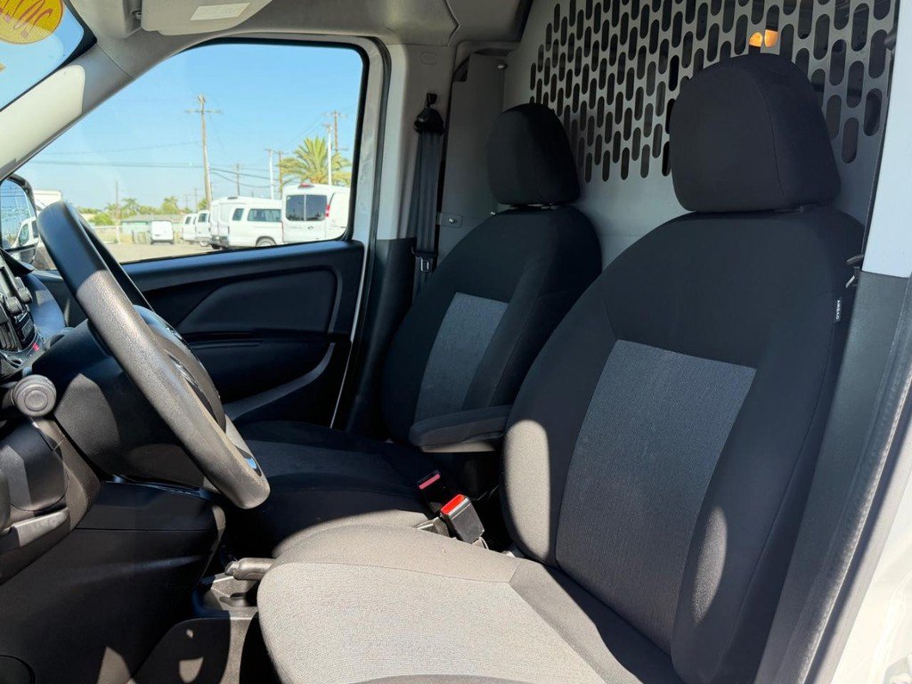 Used 2022 RAM ProMaster City Tradesman FWD image 27