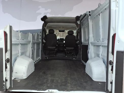 Used 2023 RAM ProMaster 2500 w/ Convenience Group image 10