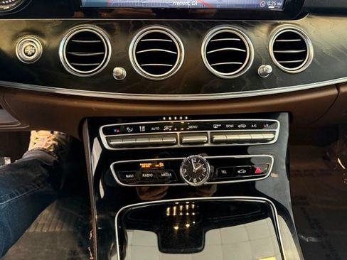 Used 2017 Mercedes-Benz E 300 image 15