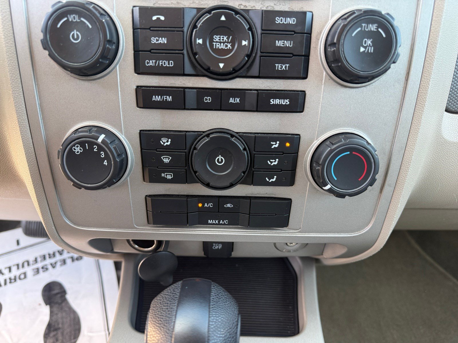 Used 2011 Ford Escape XLT AWD/4WD image 12