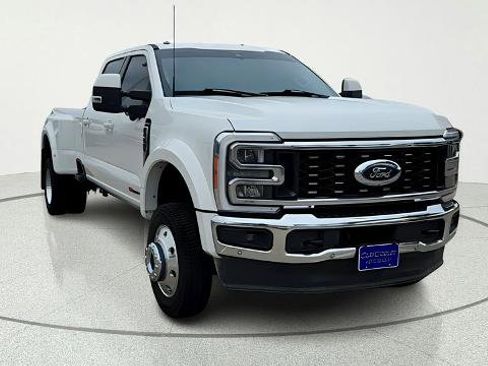 Certified 2023 Ford F450 Lariat w/ Lariat Ultimate Package AWD/4WD image 2