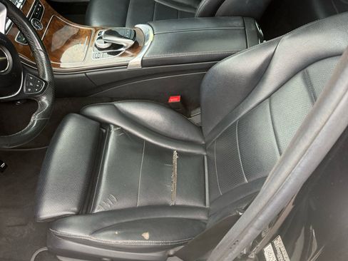 Used 2015 Mercedes-Benz C 300 4MATIC Sedan w/ Multimedia Package image 8