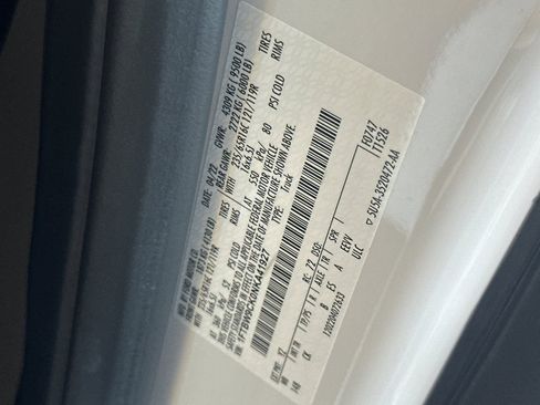 Used 2022 Ford E-Transit Medium Roof w/ Load Area Protection Package image 33