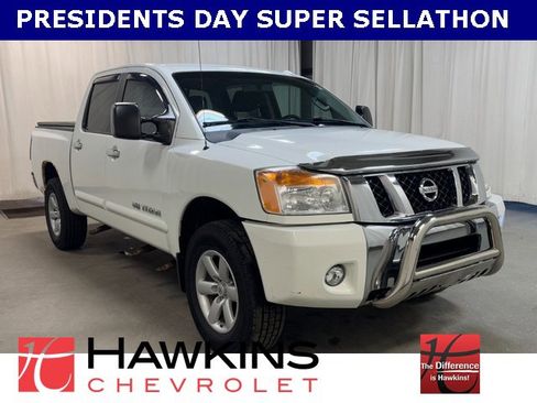 Used 2013 Nissan Titan SV image 1