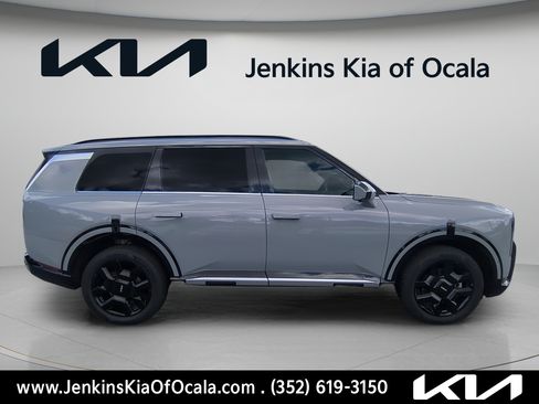Used 2027 Kia Telluride SX Prestige AWD/4WD image 2