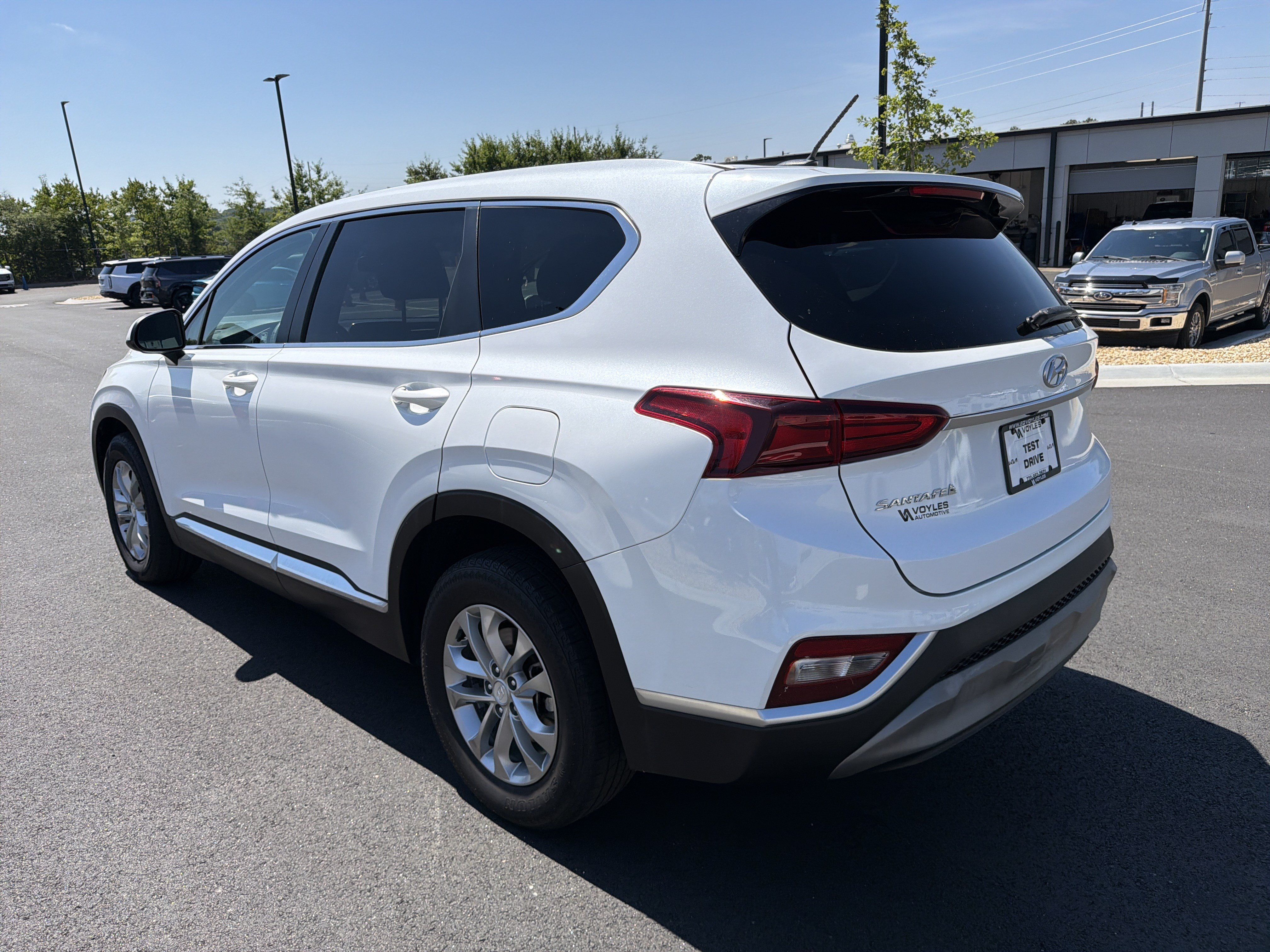 Used 2020 Hyundai Santa Fe SE FWD image 5