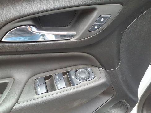 Certified 2024 Chevrolet Equinox LT image 15