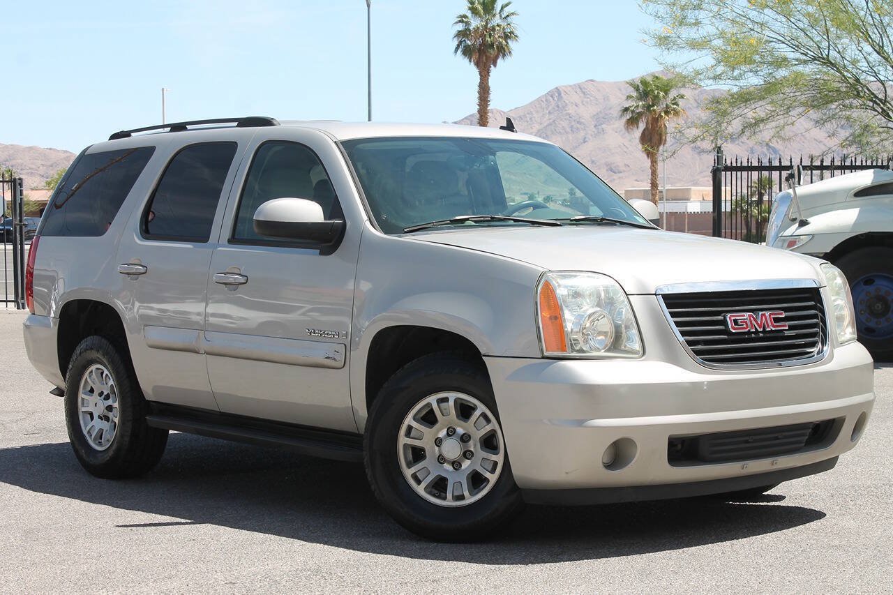 Used 2007 GMC Yukon SLE RWD image 2