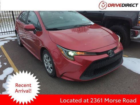 Used 2020 Toyota Corolla LE image 1