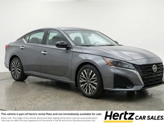Used 2025 Nissan Altima 2.5 SV video 1